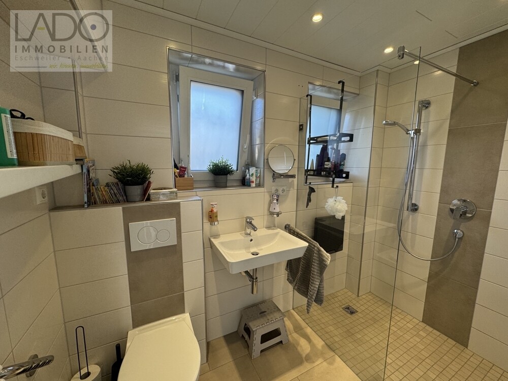 Badezimmer EG