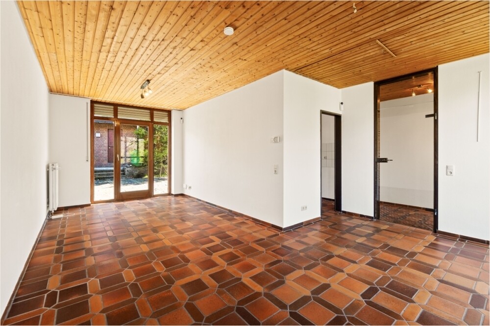 Peter Dondorf Immobilien - Wohn- und Essbereich (links)