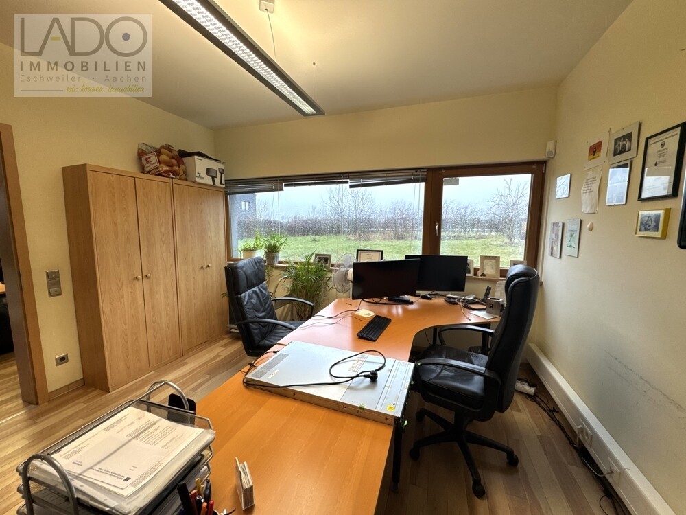 Büro 1
