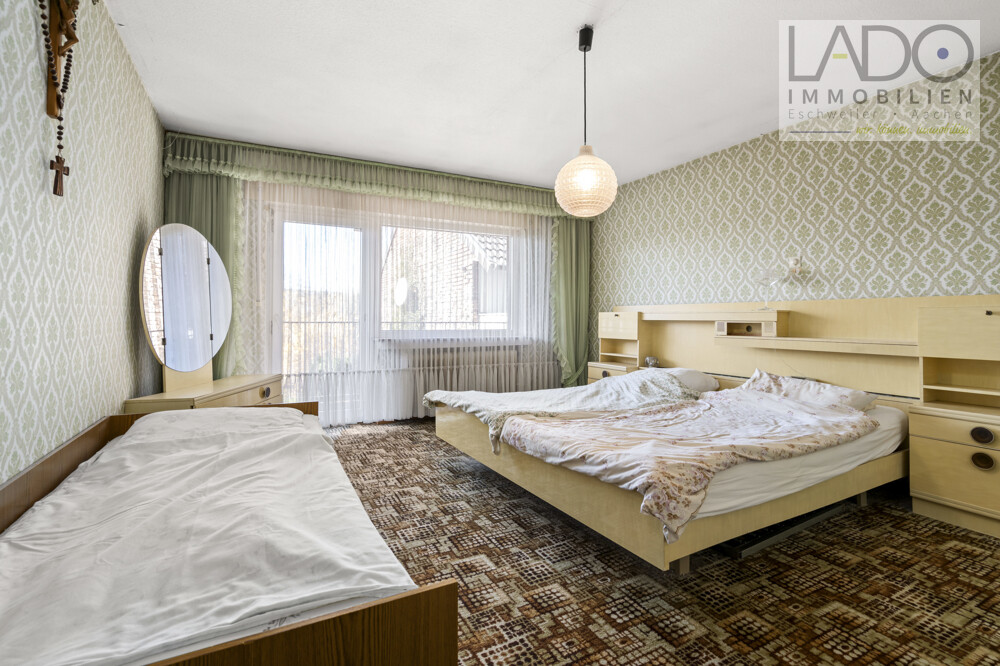 Schlafen 3 zum Balkon