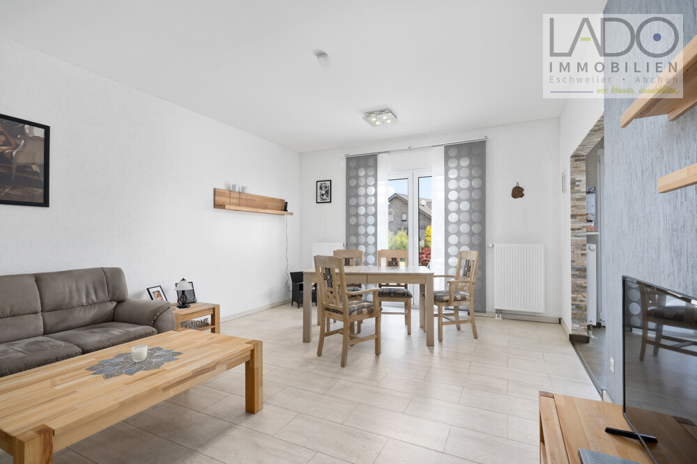 Wohnzimmer zum Garten