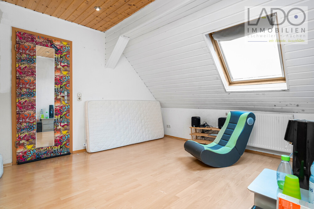 Schlafzimmer 4