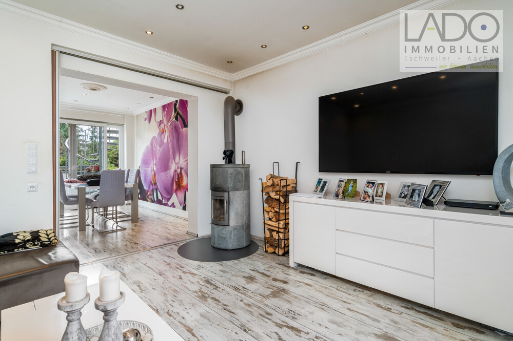 Wohnzimmer Bild 1