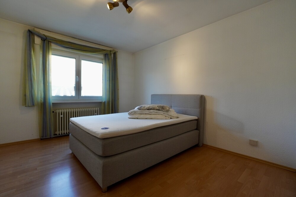 Schlafzimmer 1