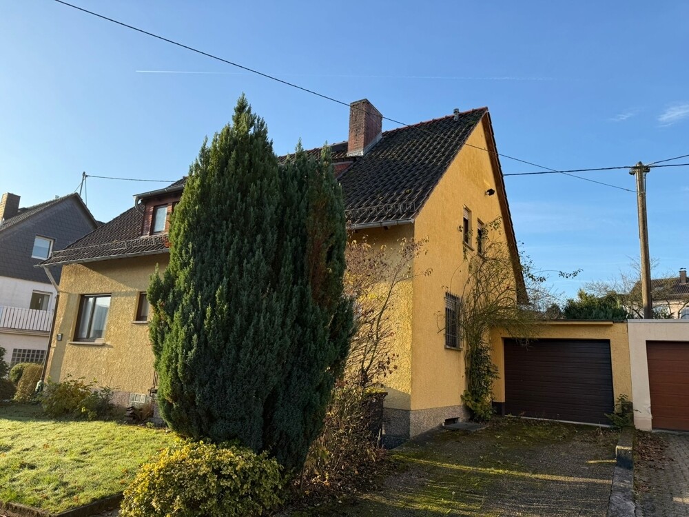 Straßenansicht
