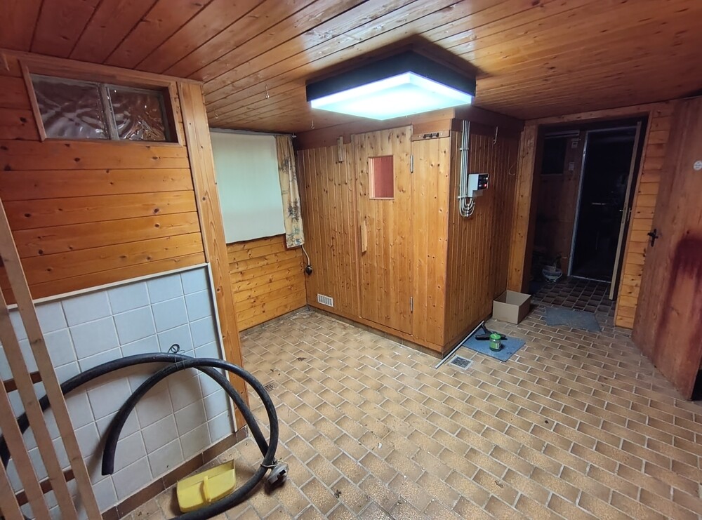Keller mit Duschbad und Sauna 