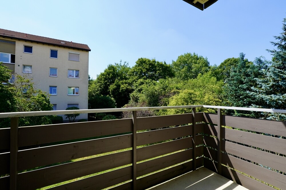 Charmante 3-Zimmer-Wohnung mit Süd-Balkon und Garage in gepflegter Wohnanlage in Wiesbaden-Bierstadt - Foto 1