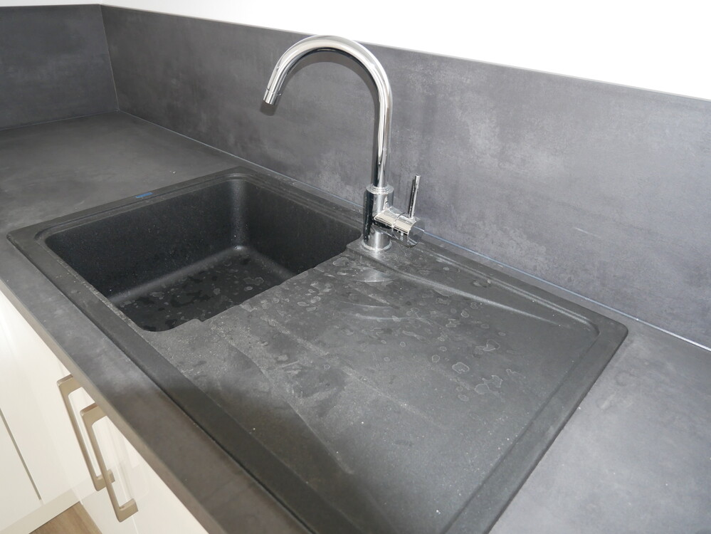 *Lambert&Strelow* Beste Innenstadtlage,nähe Fußgängerzone,Erstbezug, 4 ZKBB – Mietwohnung,Aufzug,EBK - Photo 3