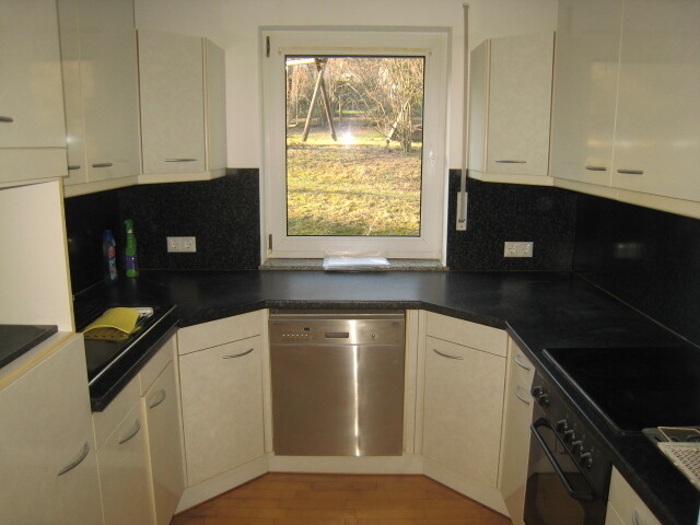 Rüdesheim: Moderne 2 ZKB mit Terrasse, EBK & neuem TL-Bad mit begehbarer Dusche, TG inklusive - Foto 5