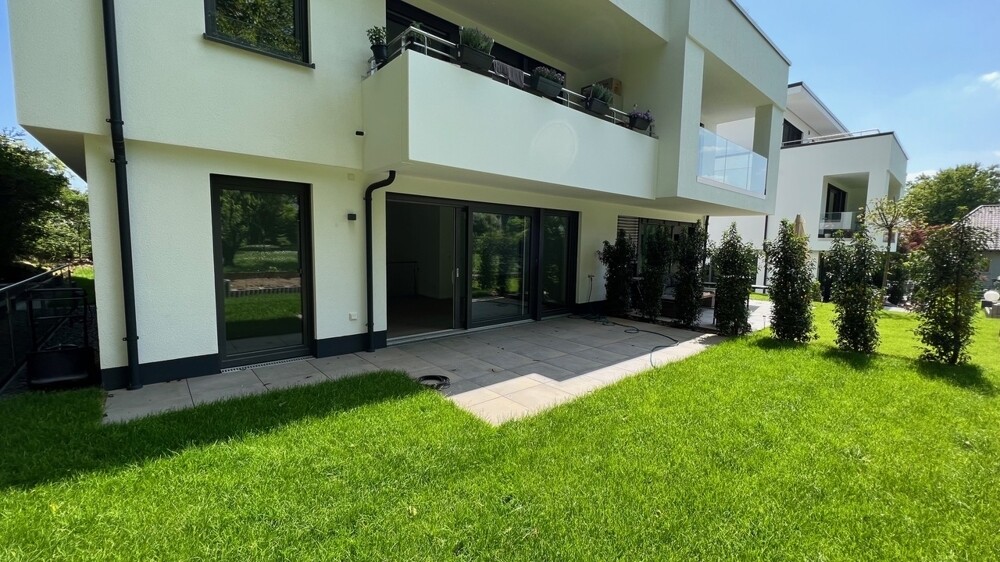 Terrasse und Garten 