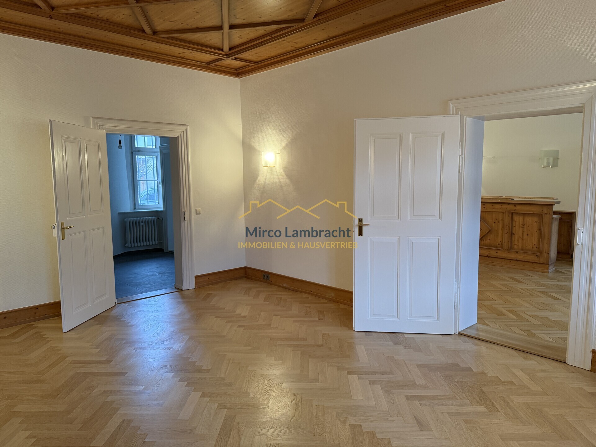 große, hohe Räume