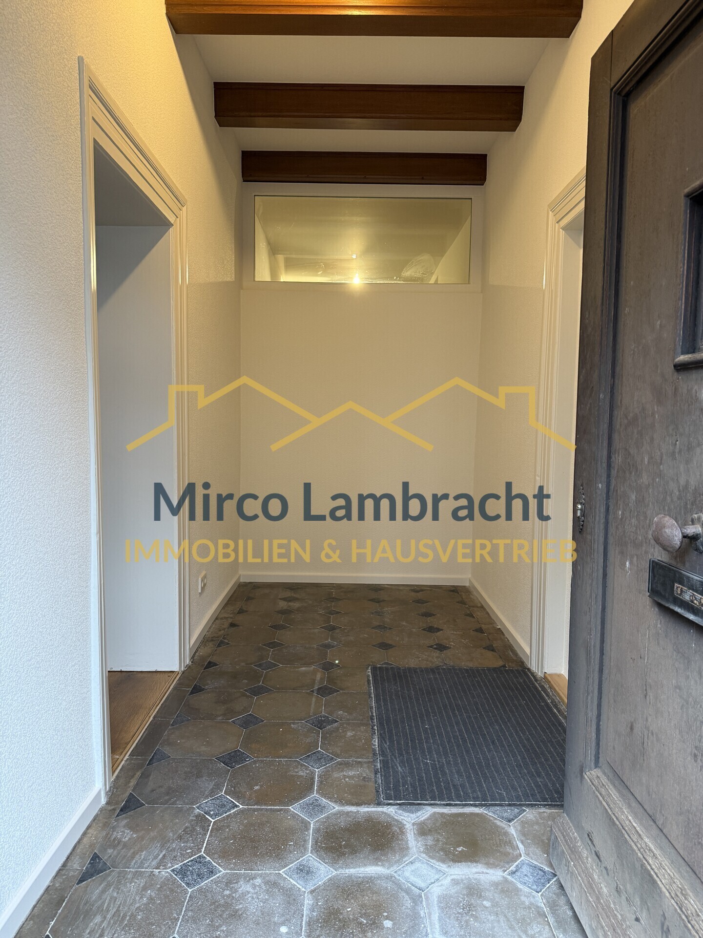 Eingangsbereich / Garderobe