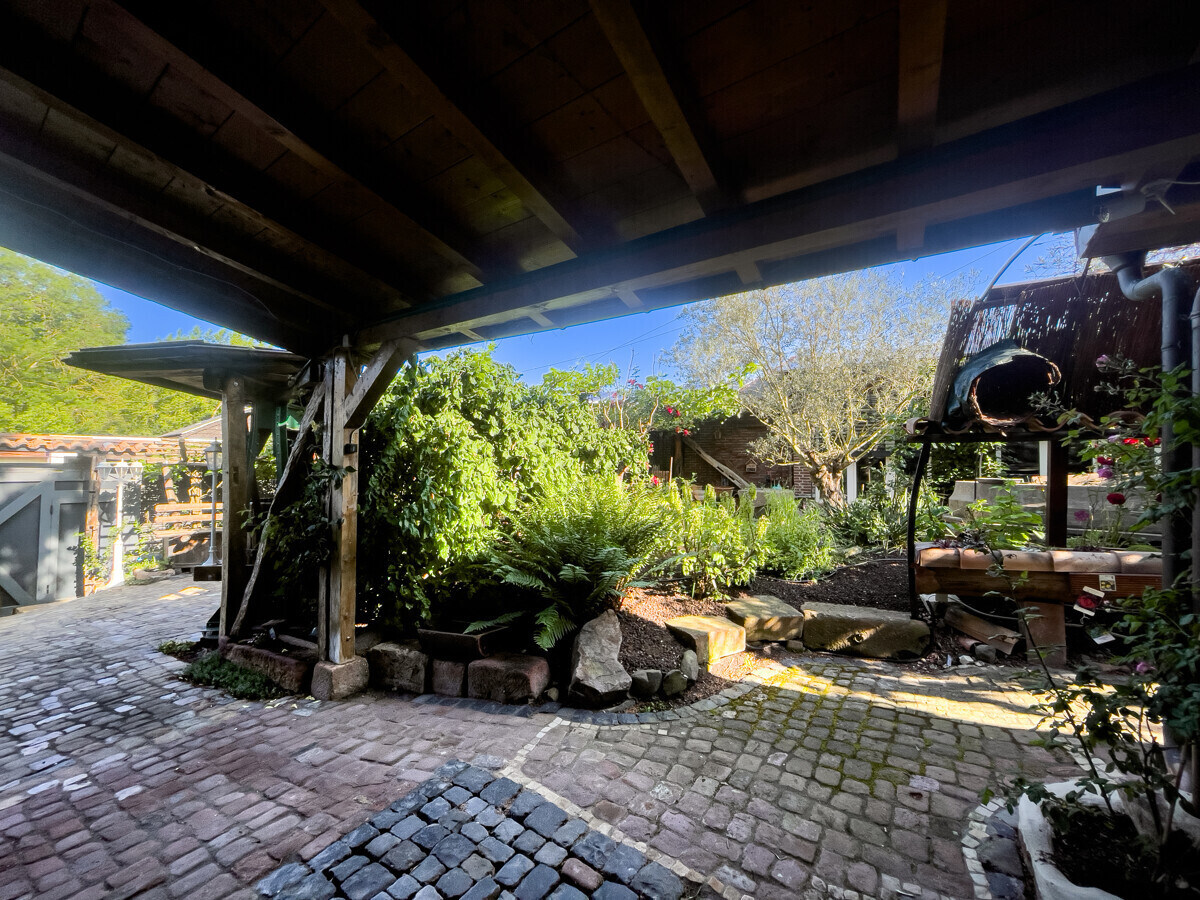 Garage und Carport