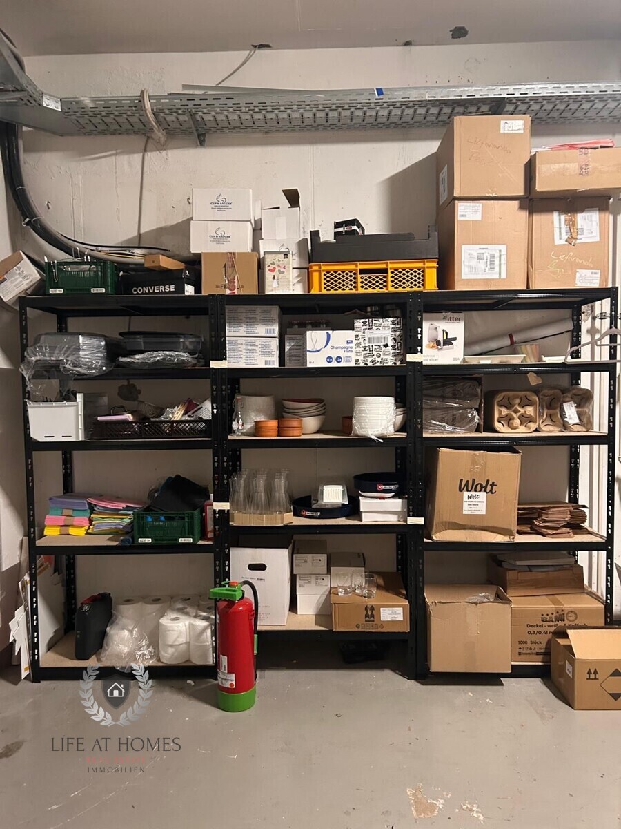 Lager im Keller