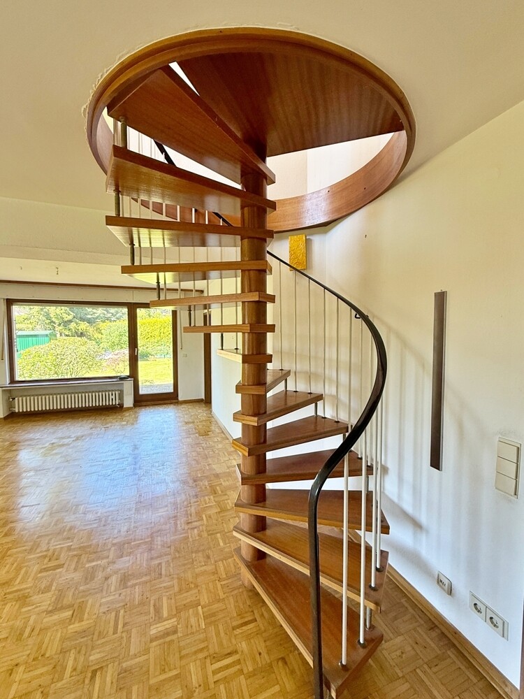 Treppe zum OG