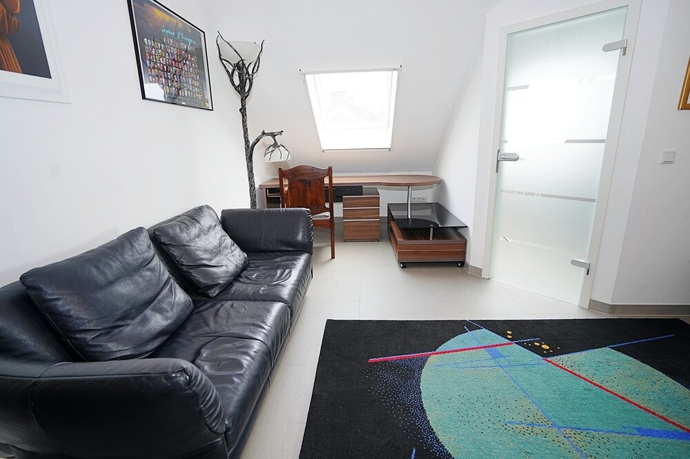Wohnung 2: Arbeiten DG