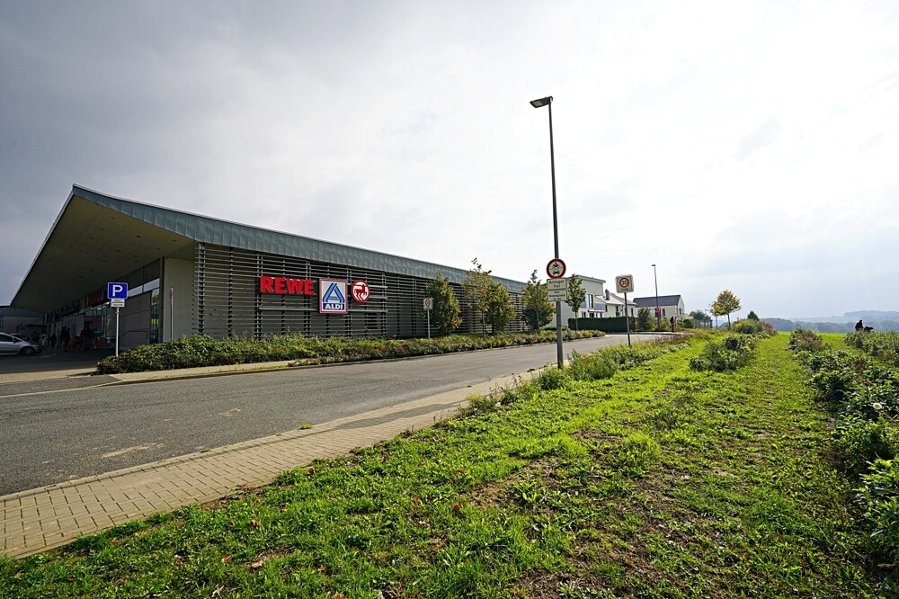 Einkaufszentrum- fußläufig