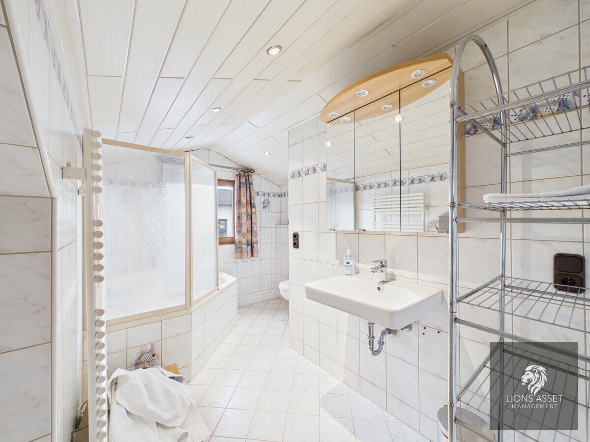 Badezimmer DG