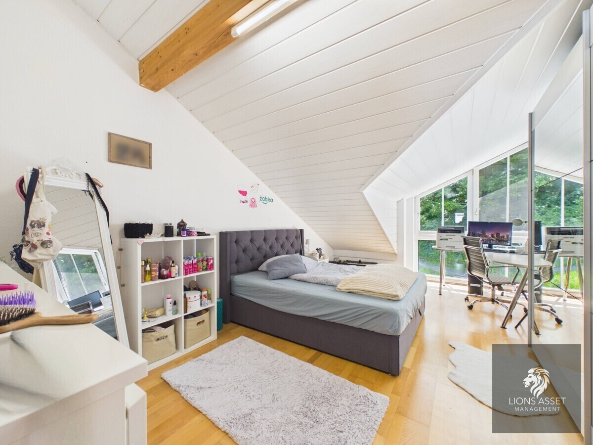 Schlafzimmer DG