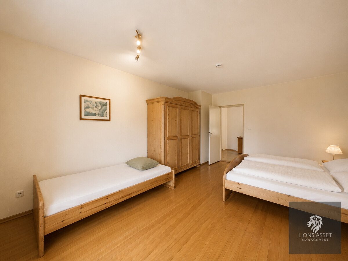 2. Schlafzimmer