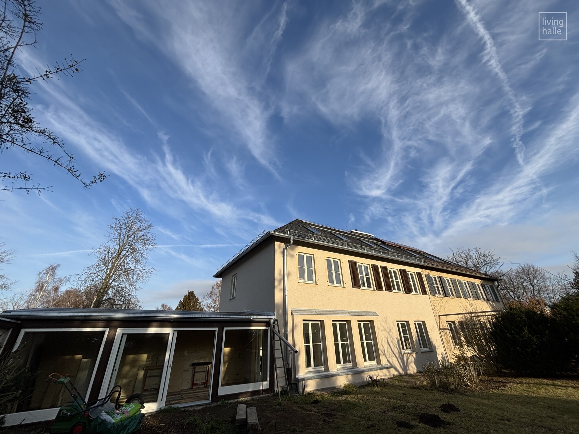 außenansicht & Wintergarten
