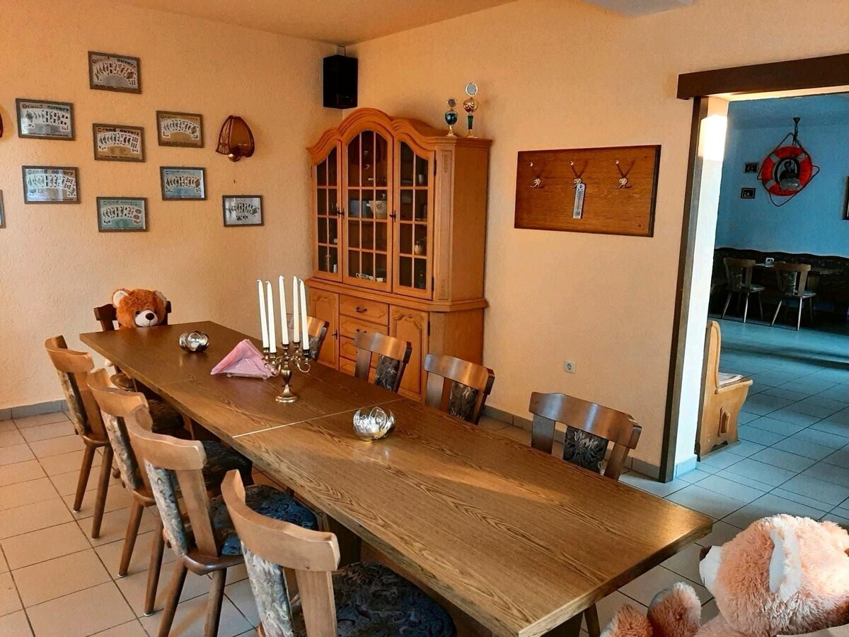 bbae730b-f5ec-417a-96ec-6bc883397e7e