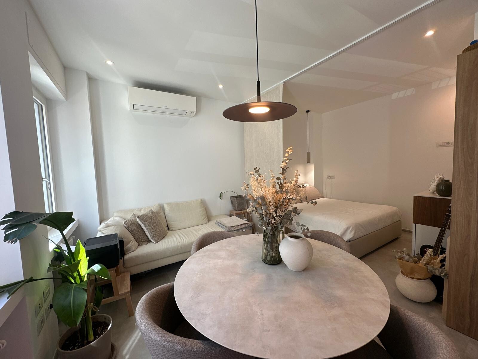 PHOTO-2025-04-01-12-10-26