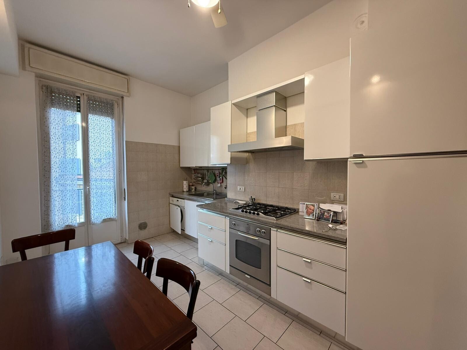 f52b1606-7897-42da-8ed0-684da731d0ab