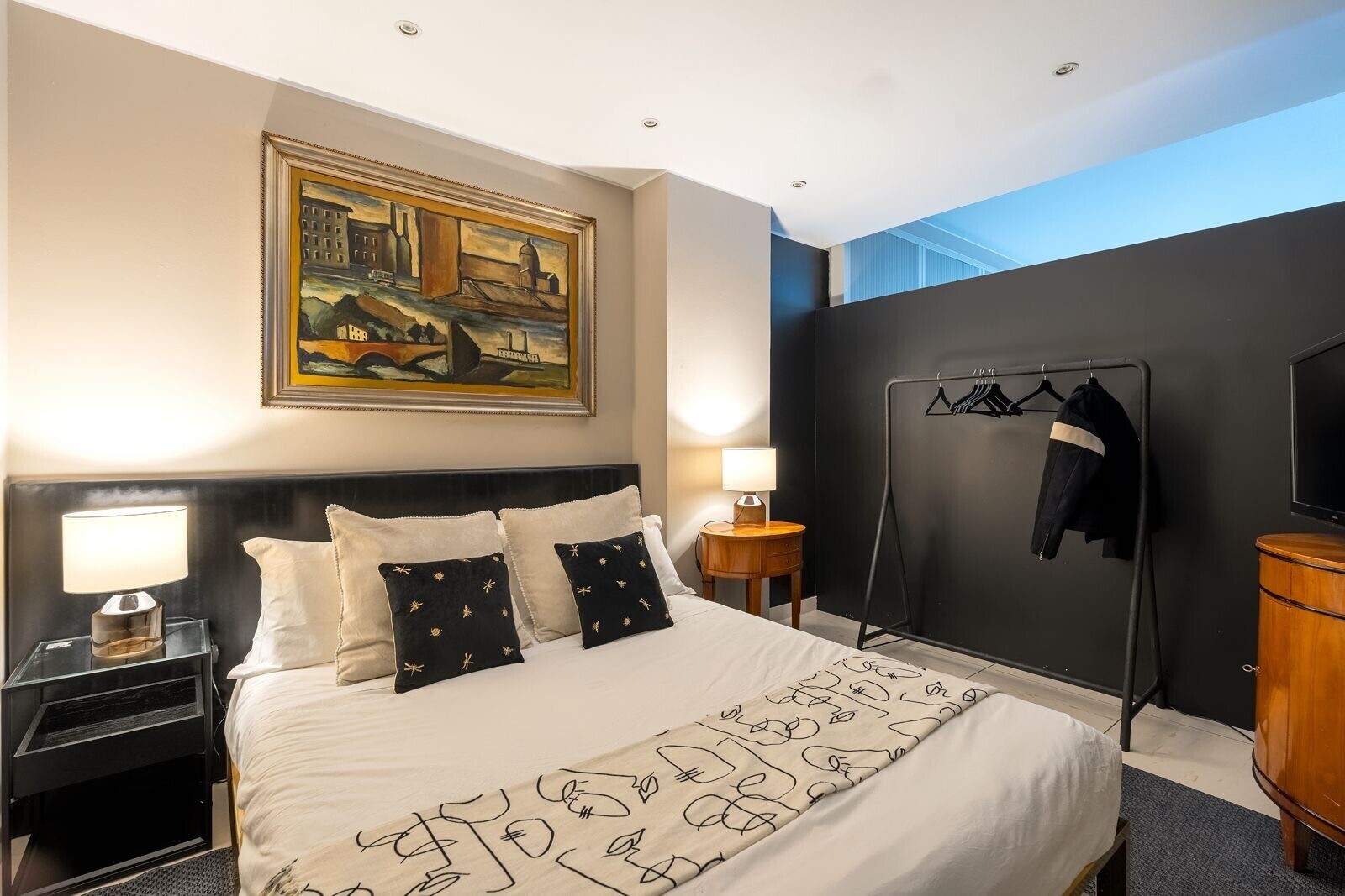 69c0181d-1f7b-4483-9b2a-2c86c0824b3e