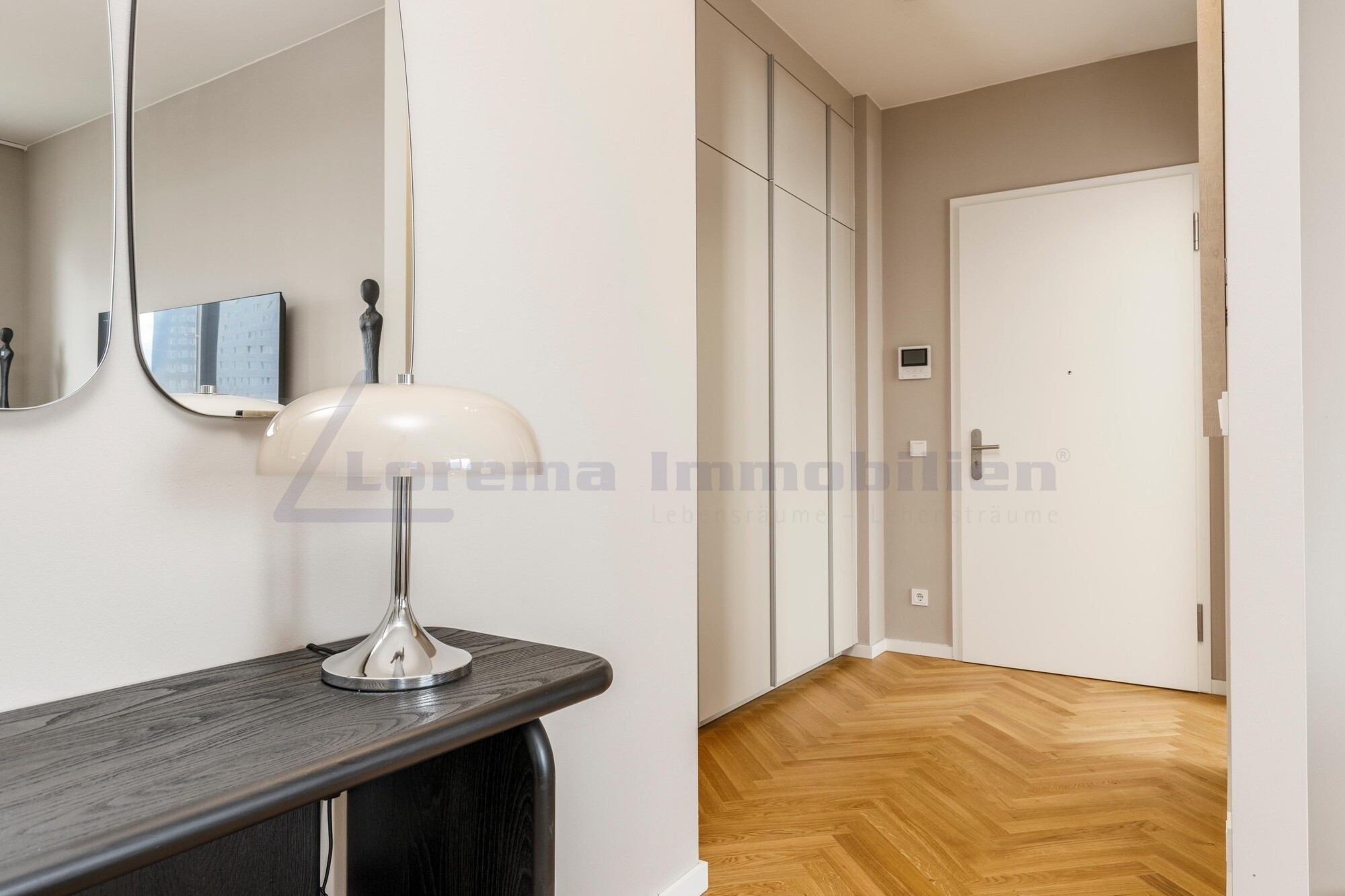 Eingangsbereich mit Schlafzimmer 3