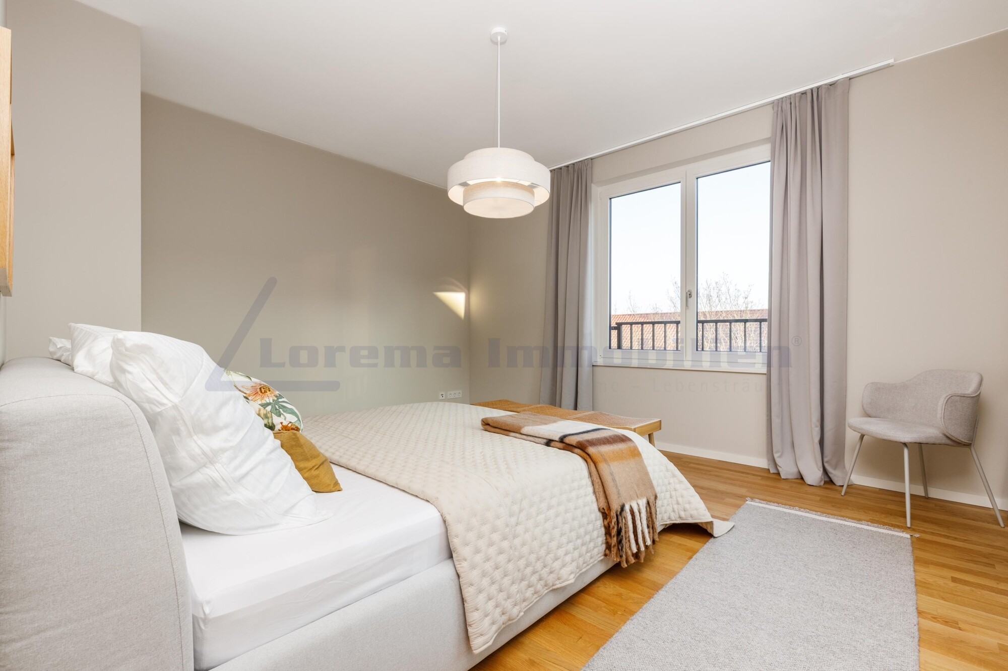 Schlafzimmer 1