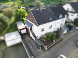 Familienfreundliches Eigenheim in Schwalbach