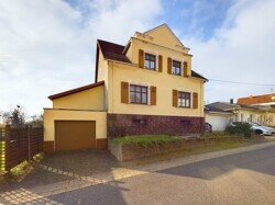 Einfamilienhaus mit Baugrundstück in Nalbach-Piesbach