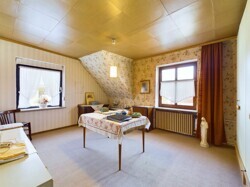 Einfamilienhaus mit Baugrundstück in Nalbach-Piesbach