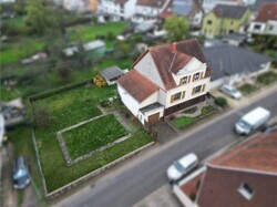 Einfamilienhaus mit Baugrundstück in Nalbach-Piesbach