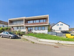 Stilvoll saniertes Einfamilienhaus in Saarbrücken 