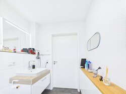 Neuwertige 2-Zimmer Wohnung in Neunkirchen