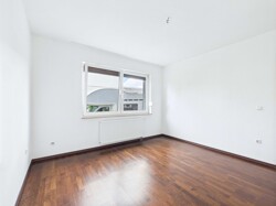 Hochparterrewohnung mit Balkon in Dillingen-Pachten
