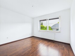 Hochparterrewohnung mit Balkon in Dillingen-Pachten