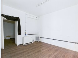 Zentrales Wohn/Geschäftshaus in Saarwellingen 
