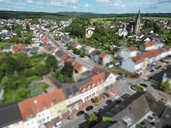 Zentrales Wohn/Geschäftshaus in Saarwellingen 