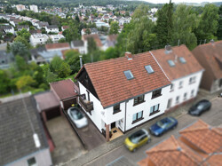 Zweifamilienhaus mit Weitblick in Saarbrücken - Dudweiler