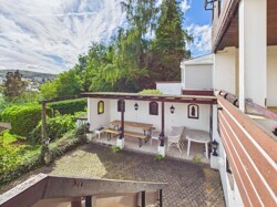 Zweifamilienhaus mit Weitblick in Saarbrücken - Dudweiler