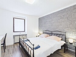 Zweifamilienhaus mit Weitblick in Saarbrücken - Dudweiler
