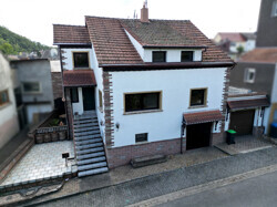 Ein-/ Zweifamilienhaus in Wadgassen