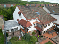 Ein-/ Zweifamilienhaus in Wadgassen