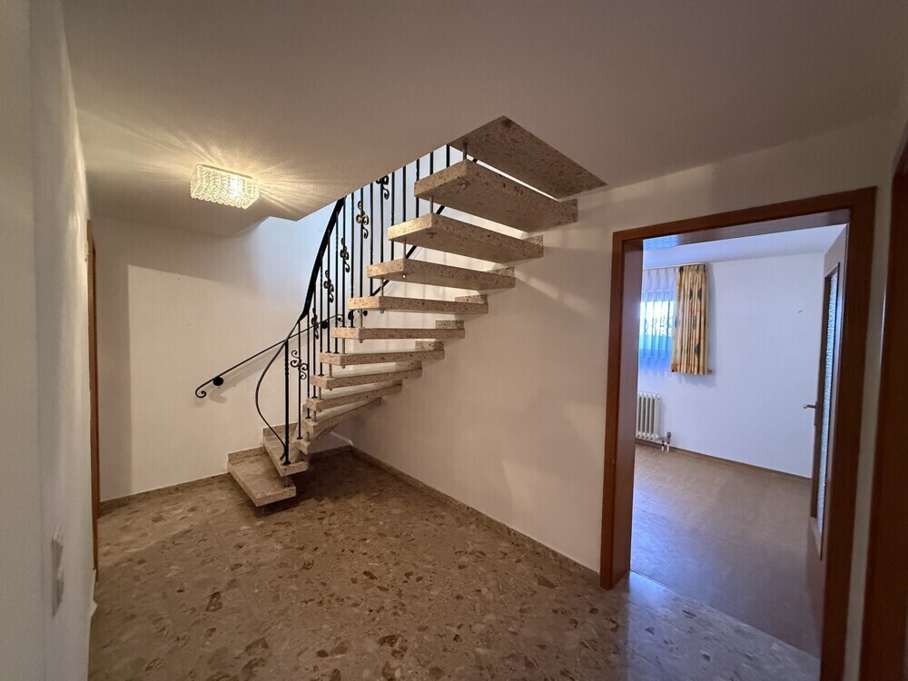 Vorplatz UG