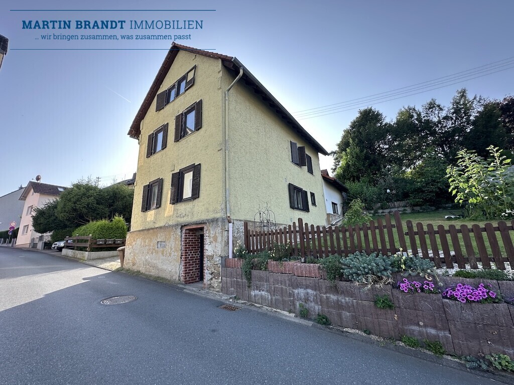 Zugang zum Keller Fachwerkhaus