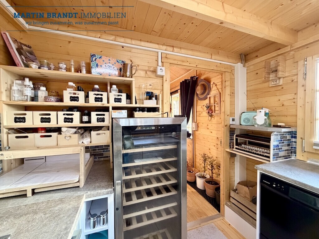 Einbauküche in der gr. Gartenhütte