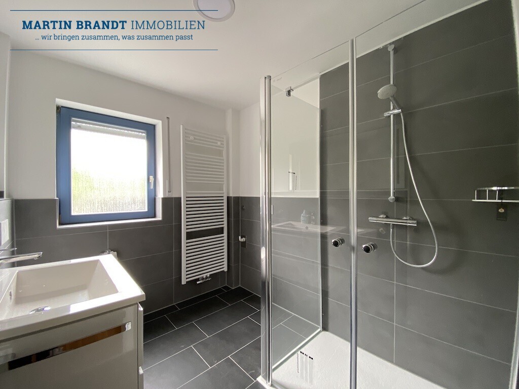 Tageslichtbad mit Dusche